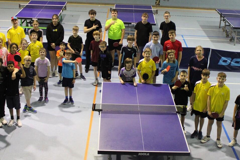 Alle Teilnehmer Jugend Weihnachtsturnier 2025